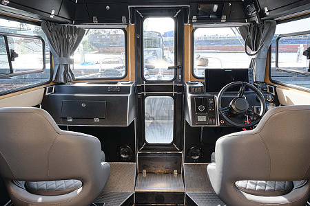 Катер Swift Chaser 780 CSR
